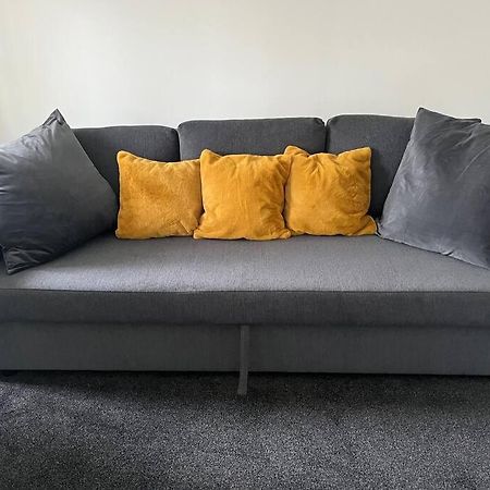 Castle Court Apartment Лондон Екстериор снимка