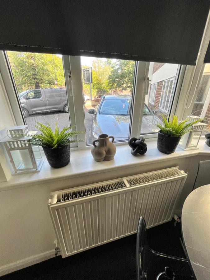 Castle Court Apartment Лондон Екстериор снимка