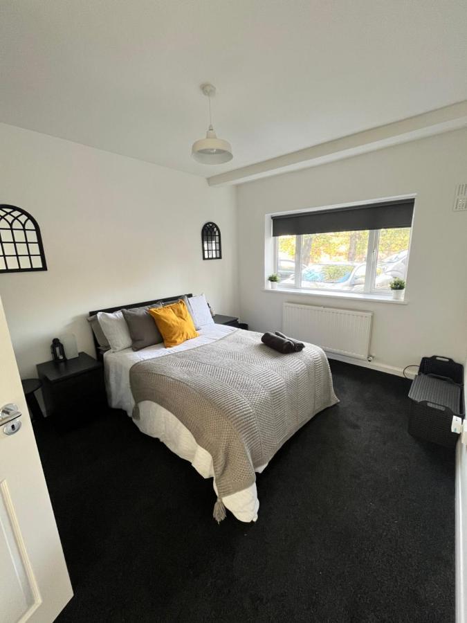 Castle Court Apartment Лондон Екстериор снимка